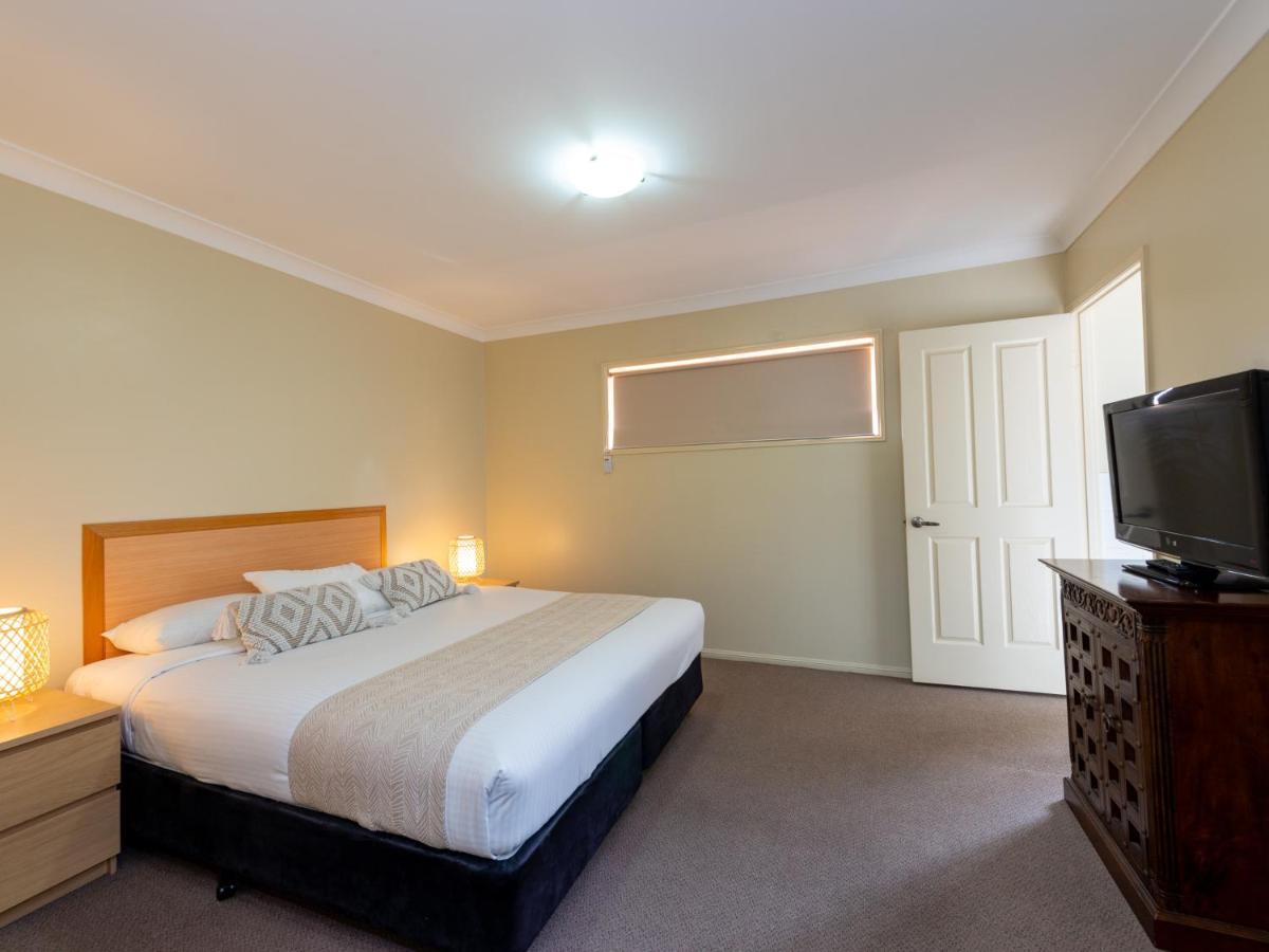 Villa Nova Motel Toowoomba Exterior foto